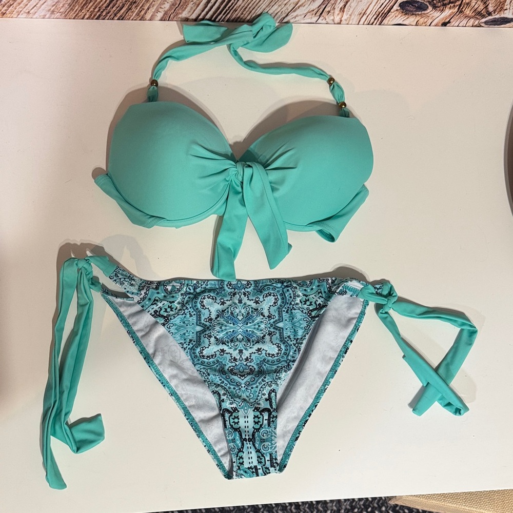 Turquoise Bikini Set With Patterned Bottom - image 1